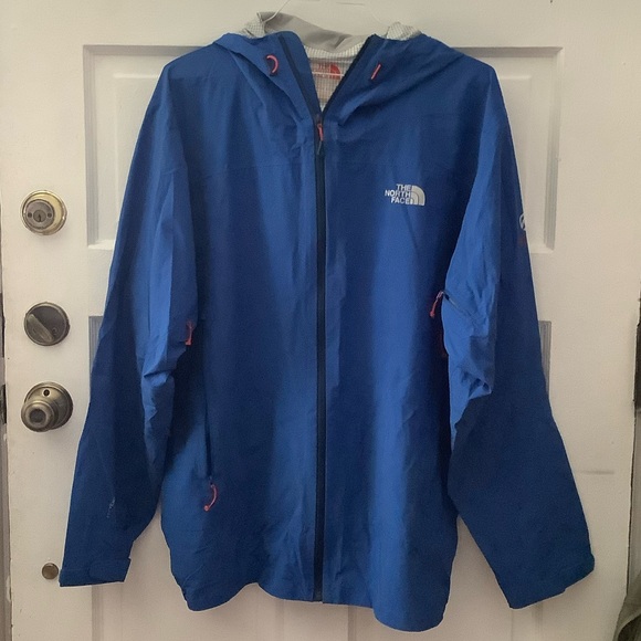 The North Face Summit Series Lightweight Rain Jacket - Picture 2 of 7